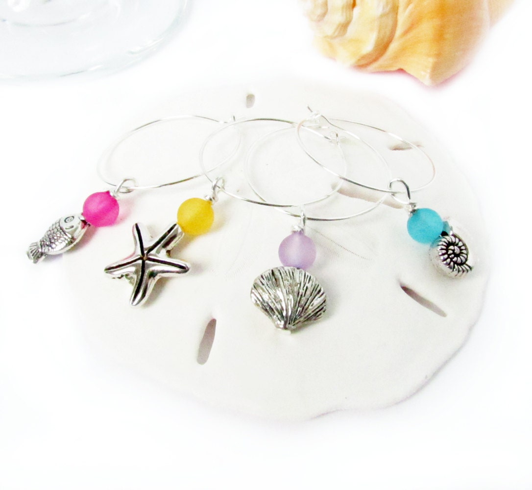 Beach Wine Glass Charms – Coastal Drink Markers with Starfish, Fish & Shell, Set of 4