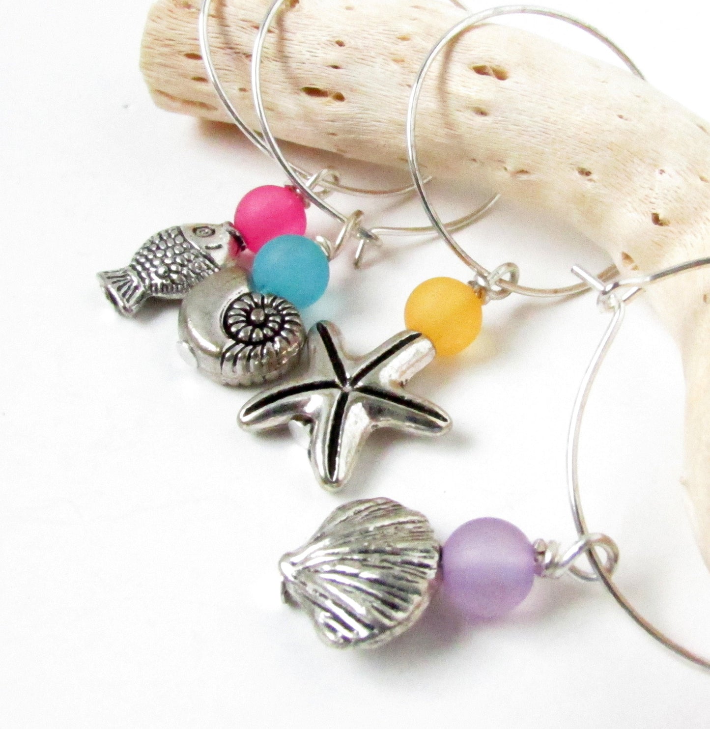 Beach Wine Glass Charms – Coastal Drink Markers with Starfish, Fish & Shell, Set of 4
