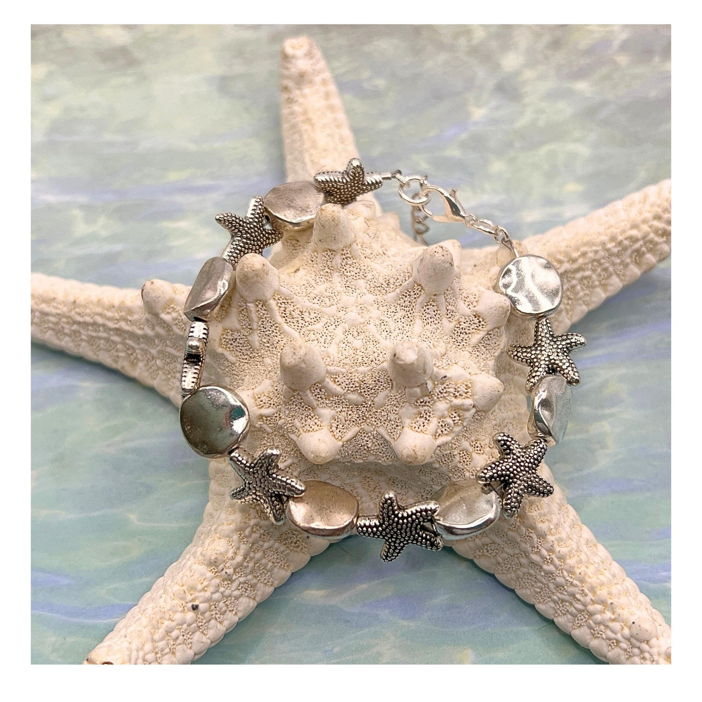Beach Charm Bracelet – Starfish or Seashell Design, Handmade Coastal Jewelry for Women